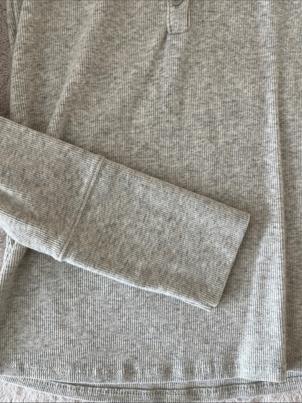 Hollister Cotton Henley - Picture 3 of 4